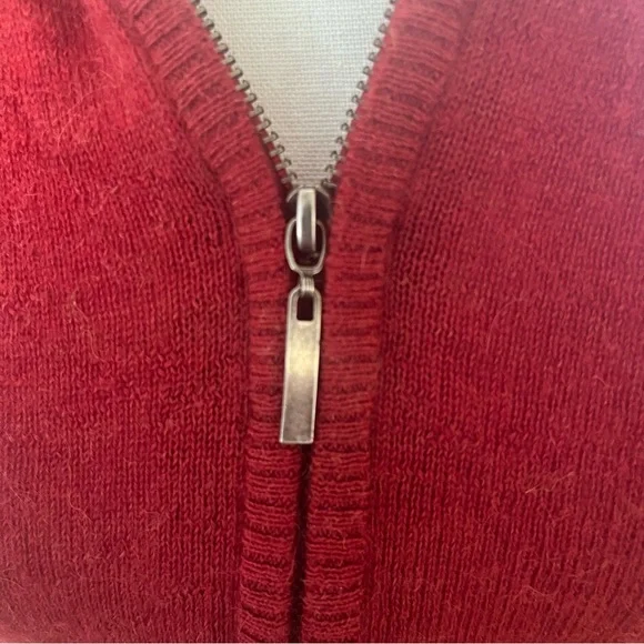 Kualocho Sweater Cardigan with full zip and hood - Picture 3 of 5